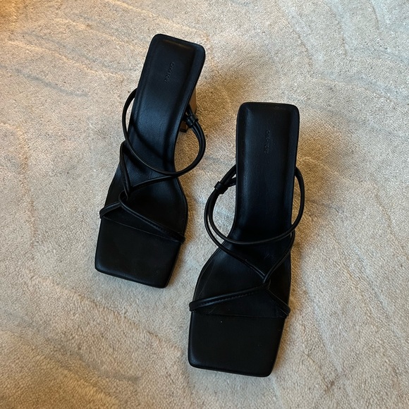 OAK + FORT Shoes - Oak + Fort black strap heels